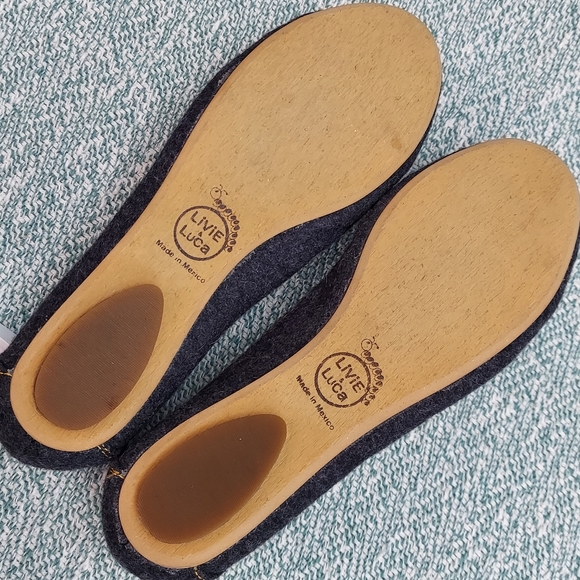 Livie & Luca Gray Wool Ballet Flats, sz 8 - Picture 5 of 6